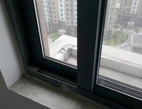 開發商裝的門窗到底要不要換？入住后才知道的真相，太多人吃虧了